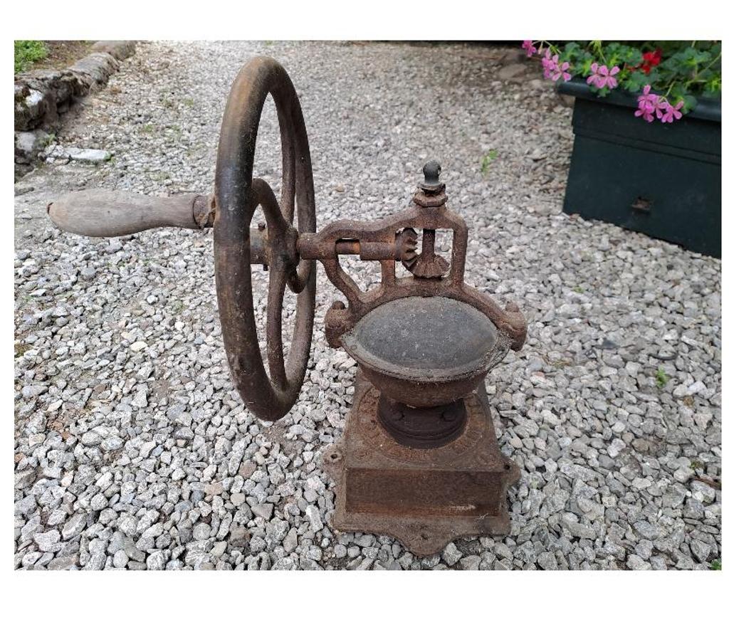 Décoration - art Seine-et-Marne Montceaux les Provins - 77151 - Photos Vivastreet peugeot moulin a café