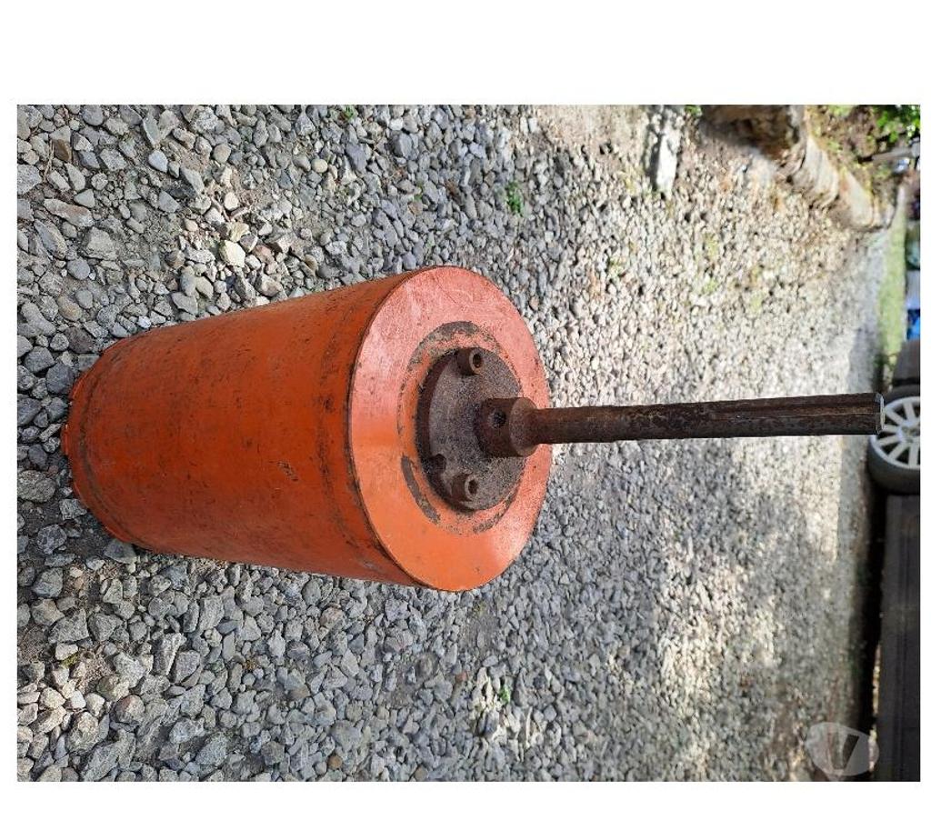  Seine-et-Marne Montceaux les Provins - 77151 - Photos Vivastreet couronne diamant