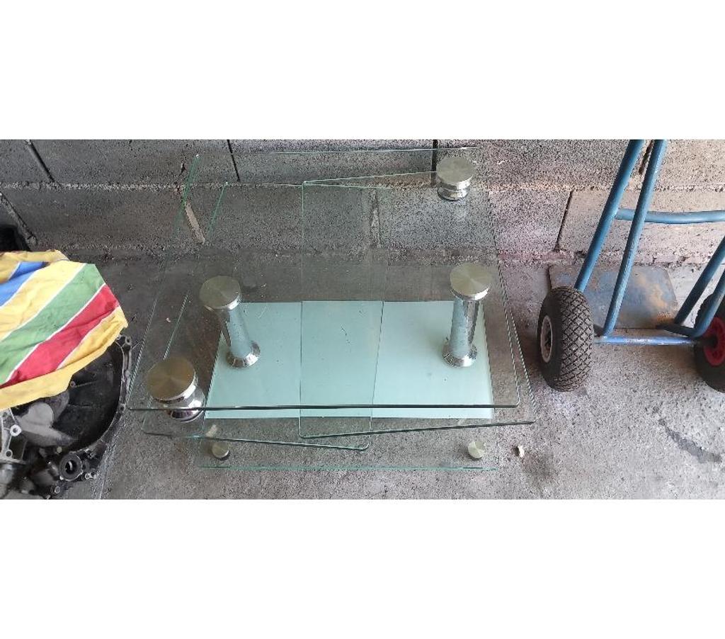 Ameublement & art de la table Gard Ales - 30100 - Photos Vivastreet Table basse en verre trempé