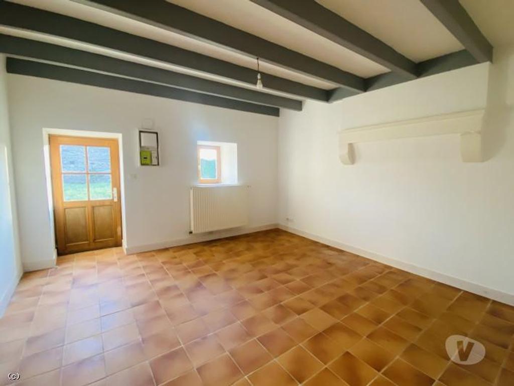 Vente Maison Charente Villefagnan - 16240 - Photos Vivastreet Charmante Maison de Trois Chambres Renovée avec des Materiaux...