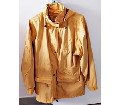 Vêtements occasion Perpignan Perpignan - Photos Vivastreet Veste coupe vent-pluie