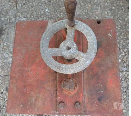 Bricolage - Jardin - Outillage Montceaux les Provins Seine-et-Marne - Photos Vivastreet broyeur broyeuse