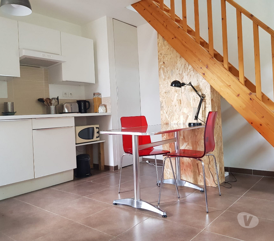 Location appartement Gironde Talence - 33400 - Photos Vivastreet T2 meublé avec petit jardin, proche université