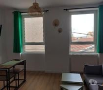 Loue studio refait à neuf