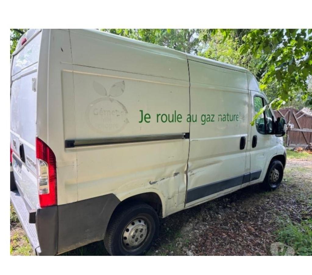 Véhicules commerciaux & utilitaires d'occasion Seine-et-Marne La Celle sur Morin - 77515 - Photos Vivastreet fourgon fiat DUCATO double énergie gaz et essence