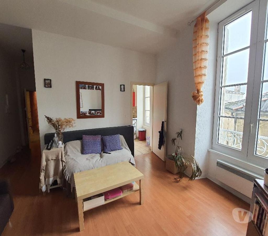 Appartement meublé Deux-Sèvres Niort - Photos Vivastreet Meublé dans appartement de caractère