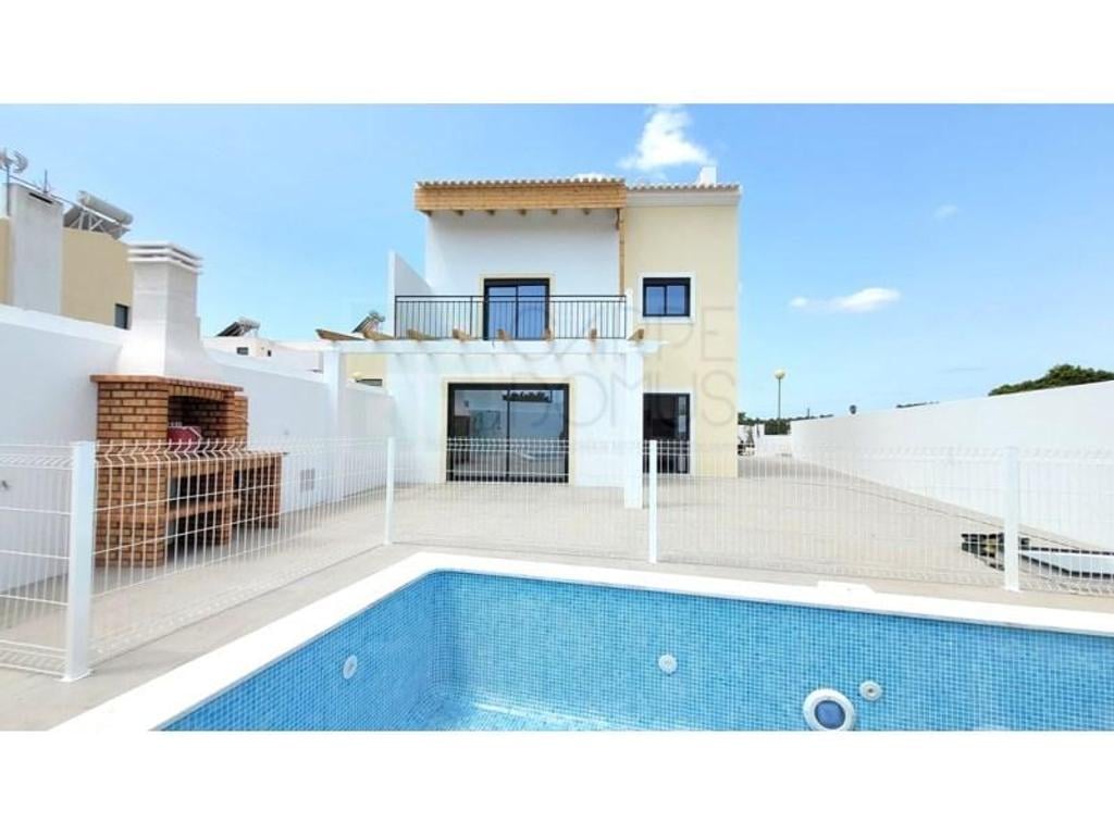 Vente Maison Portugal - Photos Vivastreet Maison neuve de 3+1 chambres avec piscine privée - Vila Nova...