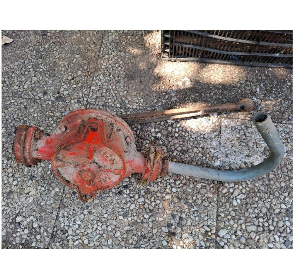  Seine-et-Marne Montceaux les Provins - 77151 - Photos Vivastreet pompe manuelle japy