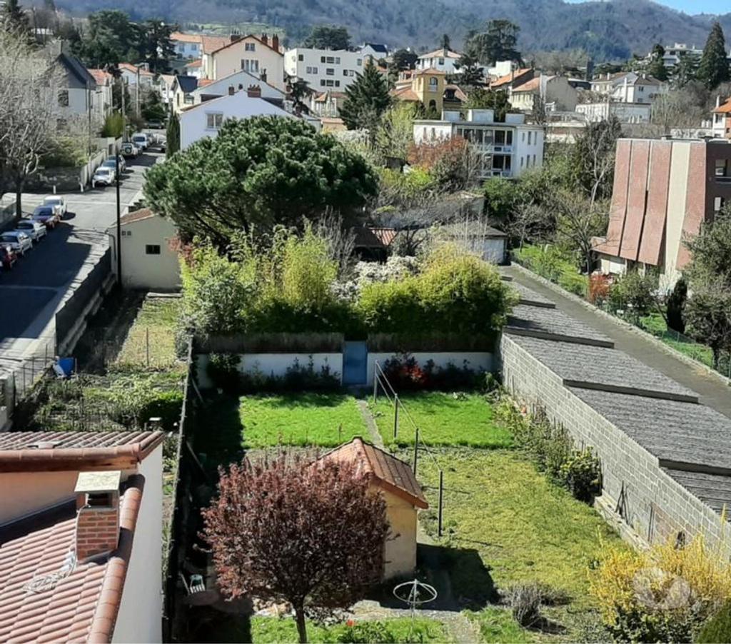 Location appartement Puy-de-Dôme Chamalieres - 63400 - Photos Vivastreet Location vide F2