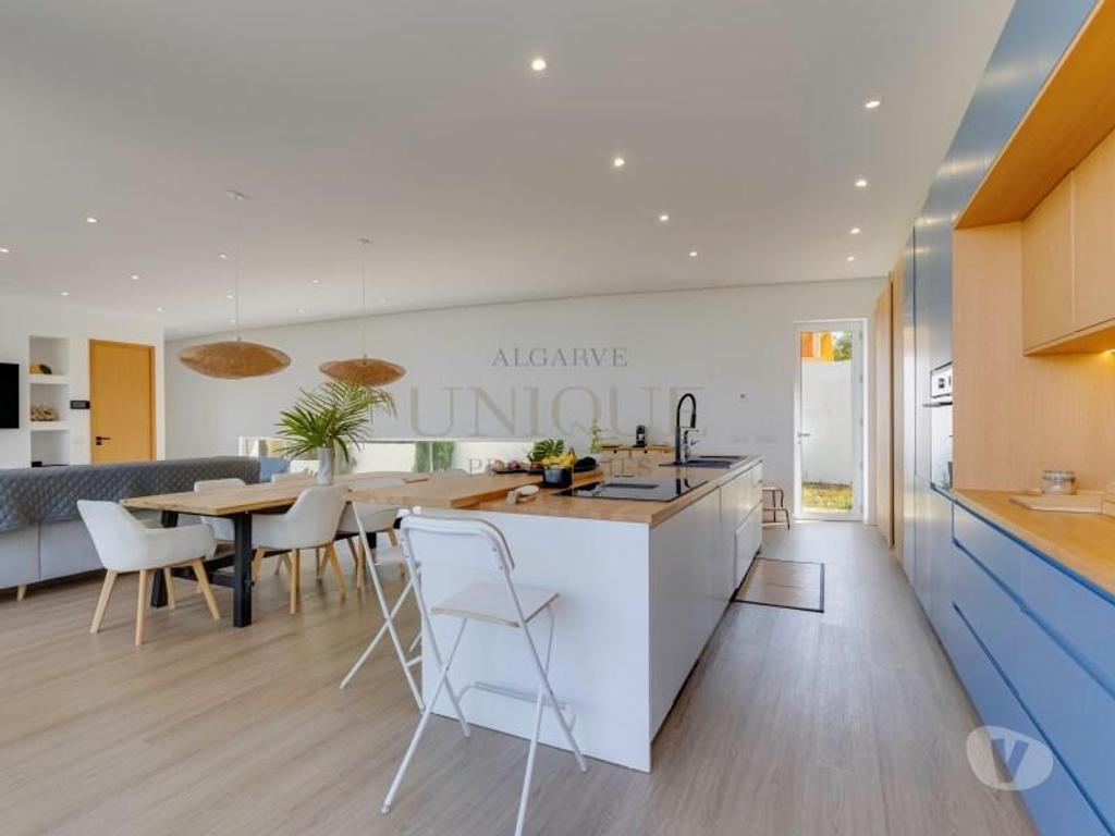 Vente Maison Portugal - Photos Vivastreet Villa moderne de 3+1 chambres avec piscine à Lagos