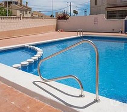 locations saisonnieres - Photos Vivastreet Appartement deux chambres confortable,piscine,climatisé