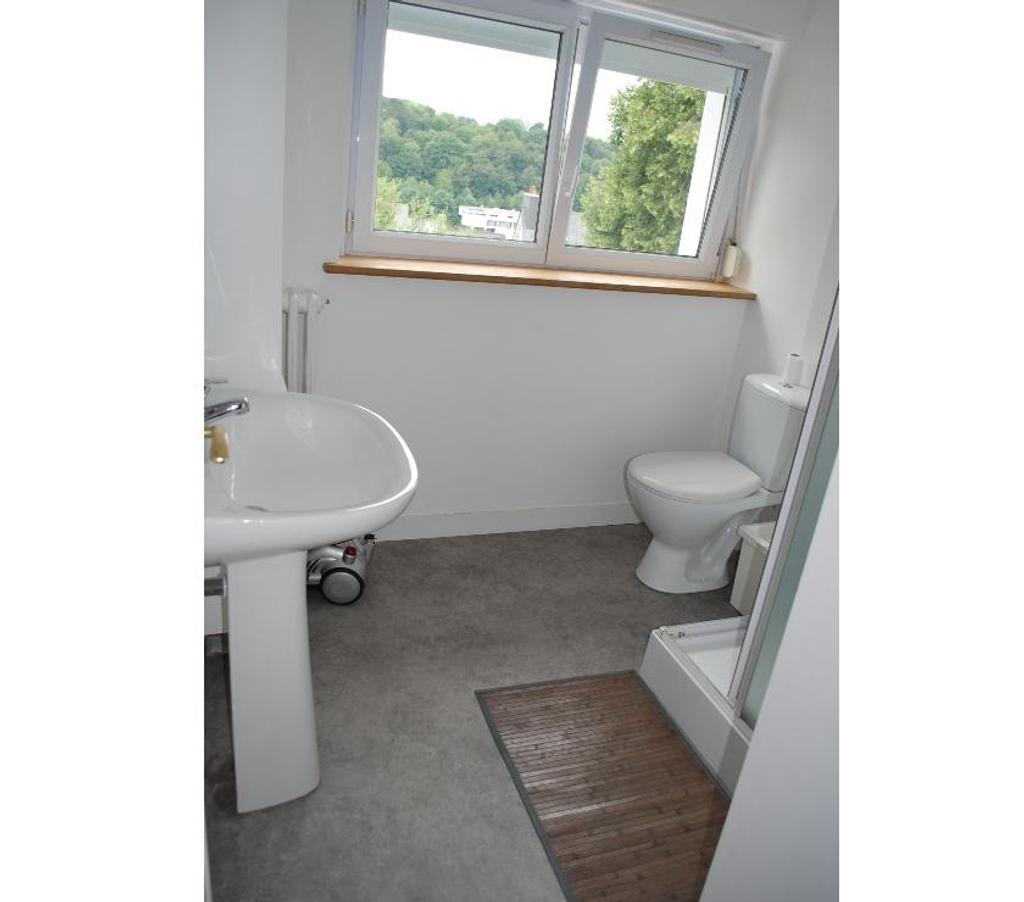 Appartement meublé Finistère Morlaix - 29600 - Photos Vivastreet C3 Chambre, adsl, buanderie, jardin Coatsehro Morlaix