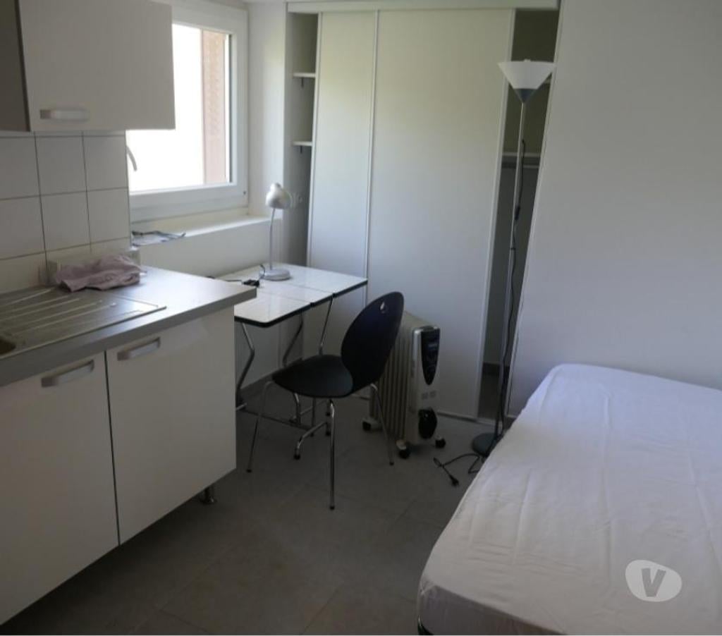 Appartement meublé Isère Grenoble - Photos Vivastreet STUDETTE Meublée GRENOBLE Hyper Centre