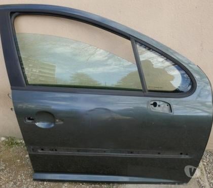 Pièces détachées automobile Voiron Isère - Photos Vivastreet portière avant 207