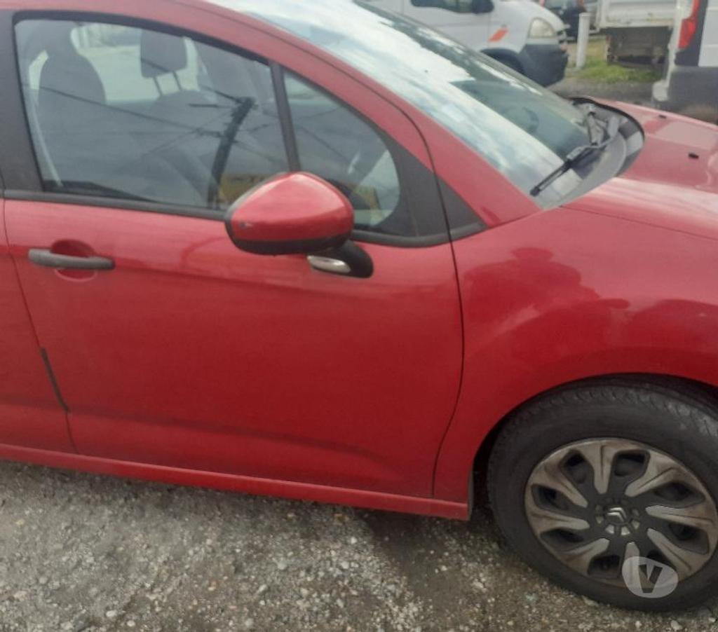 Voiture d'occasion Pyrénées-Orientales Perpignan - Photos Vivastreet Citroën C3 A 2015 attelage, clim,.f.km, Ct ok +A. véhi.