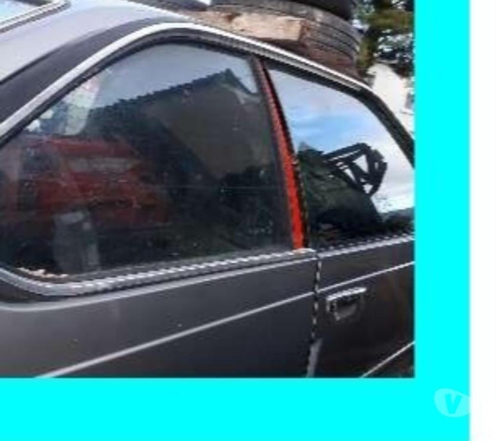 Pièces et services auto Hérault Beziers - 34500 - Photos Vivastreet PORTE bmw 635 csi e24 porte 635 csi e24 prix 150 euro