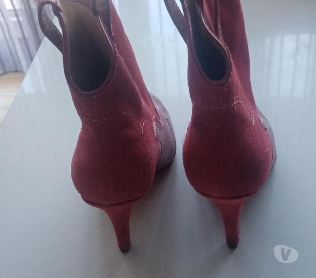 Chaussures Yvelines Velizy Villacoublay - 78140 - Photos Vivastreet BOTTINES ROUGE FEMME