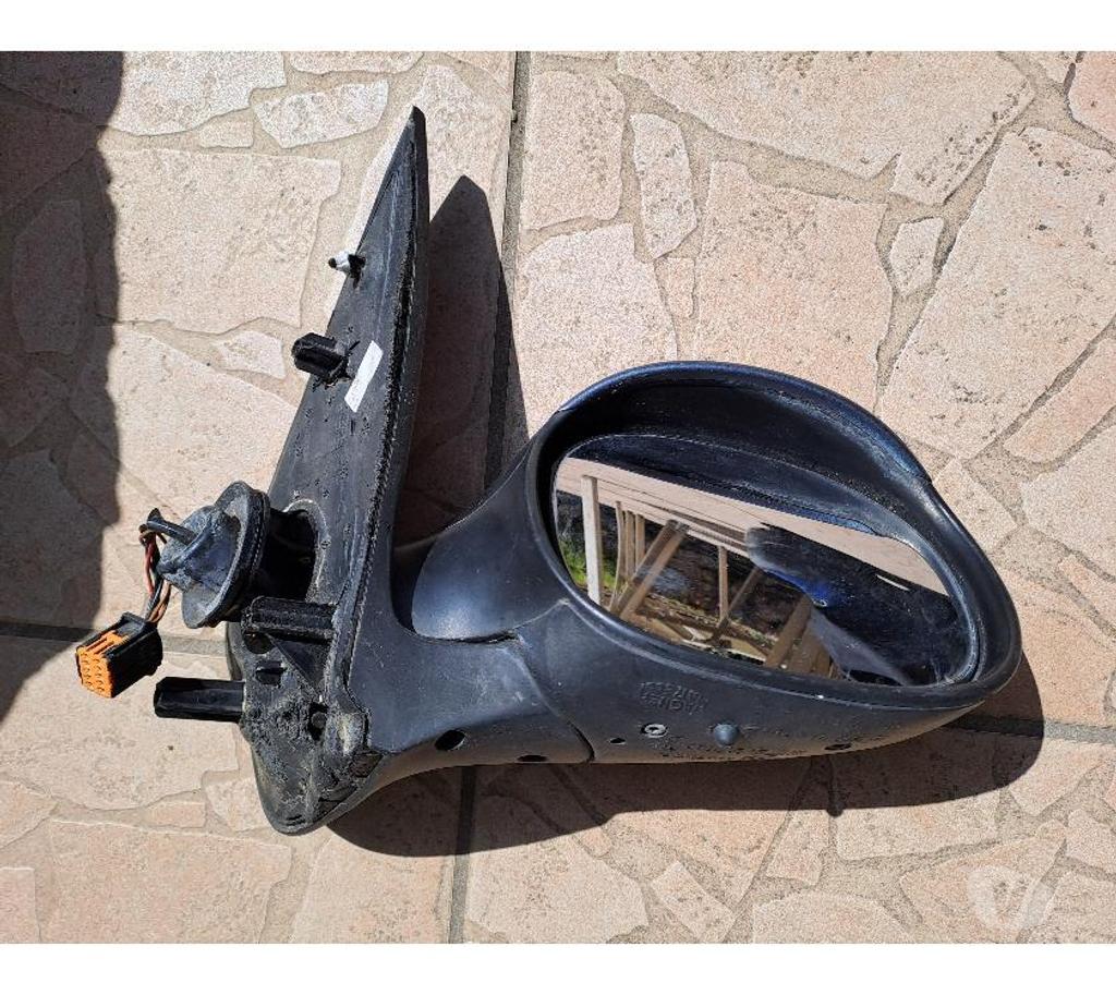 Pièces et services auto Seine-et-Marne Montceaux les Provins - 77151 - Photos Vivastreet peugeot 407 rétroviseur