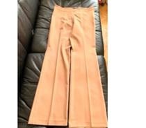 Photos Vivastreet Pantalon large (Camel de chez Camomilla) neuf jamais porté.