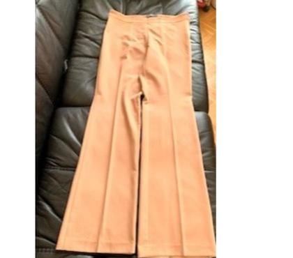 Vêtements occasion Villejuif Val-de-Marne - Photos Vivastreet Pantalon large (Camel de chez Camomilla) neuf jamais porté.