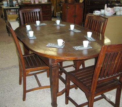 Ameublement & art de la table Sartrouville Yvelines - Photos Vivastreet Table et 4 chaises en bois exotique, promotion