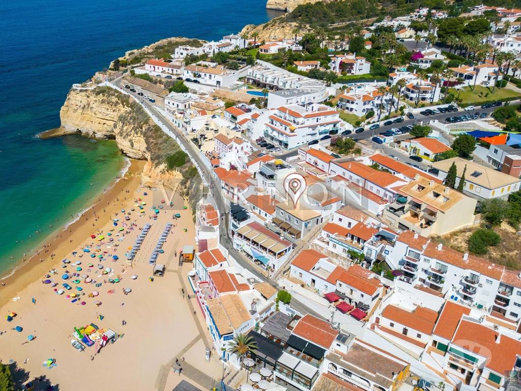 Appartements à vendre Portugal - Photos Vivastreet Algarve, villa avec 4 studios indépendants, située dans le...