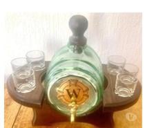 Photos Vivastreet Petit Tonneau en verre avec trépied en bois et 6 verres.