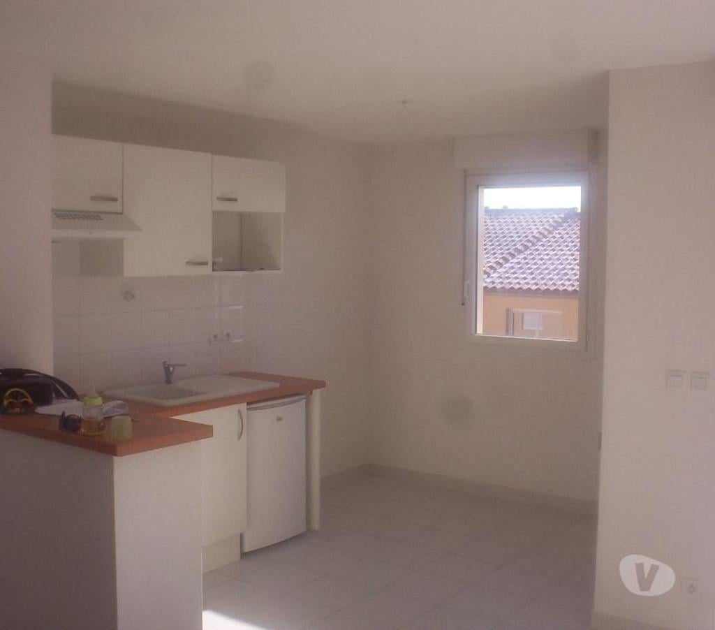 Location appartement Alpes-de-Haute-Provence Manosque - 04100 - Photos Vivastreet 2 PIECES CLIM 2 PARKINGS ensoleillé TERRASSE DIRECT PROPRIO