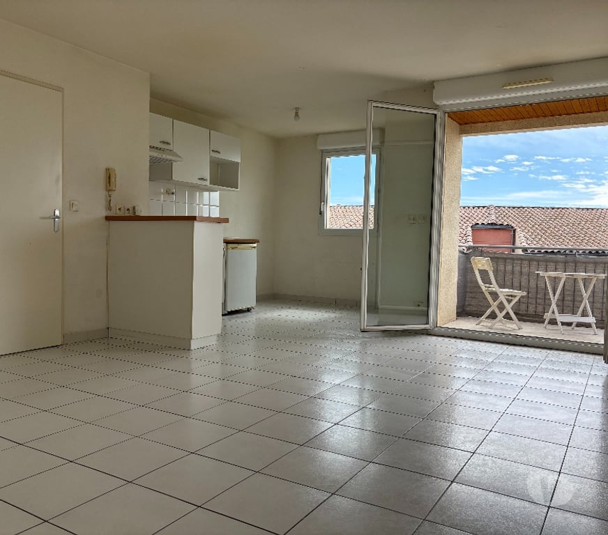 Location appartement Alpes-de-Haute-Provence Manosque - 04100 - Photos Vivastreet 2 PIECES CLIM 2 PARKINGS ensoleillé TERRASSE DIRECT PROPRIO