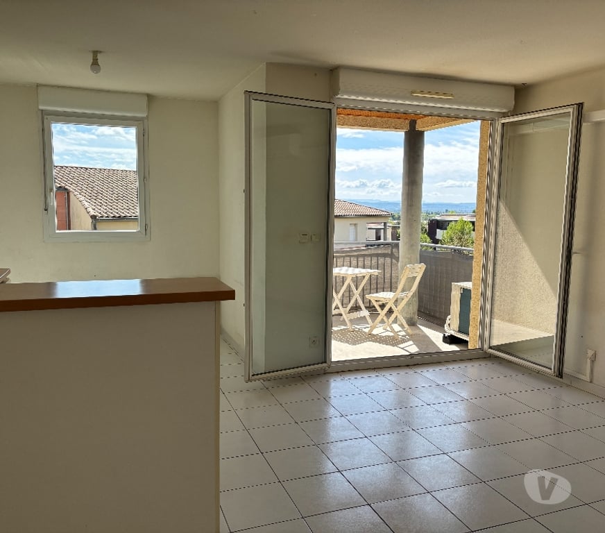 Location appartement Alpes-de-Haute-Provence Manosque - 04100 - Photos Vivastreet 2 PIECES CLIM 2 PARKINGS ensoleillé TERRASSE DIRECT PROPRIO