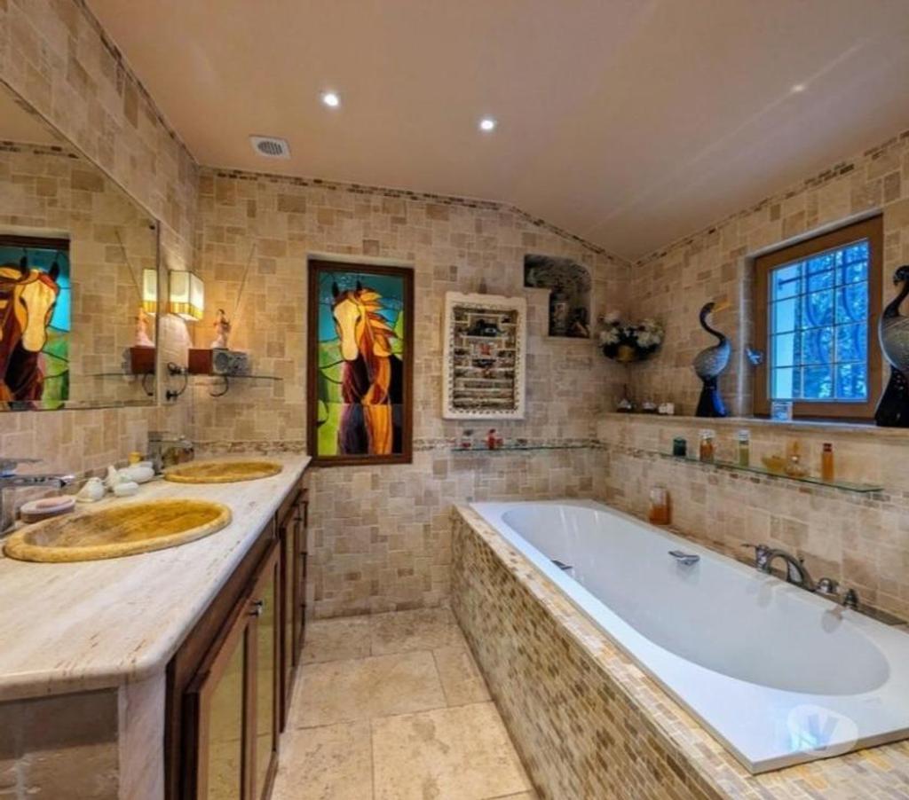 Vente Maison Pyrénées-Atlantiques Barinque - 64160 - Photos Vivastreet GENTILHOMMIERE entièrement rénovée. Proche PAU