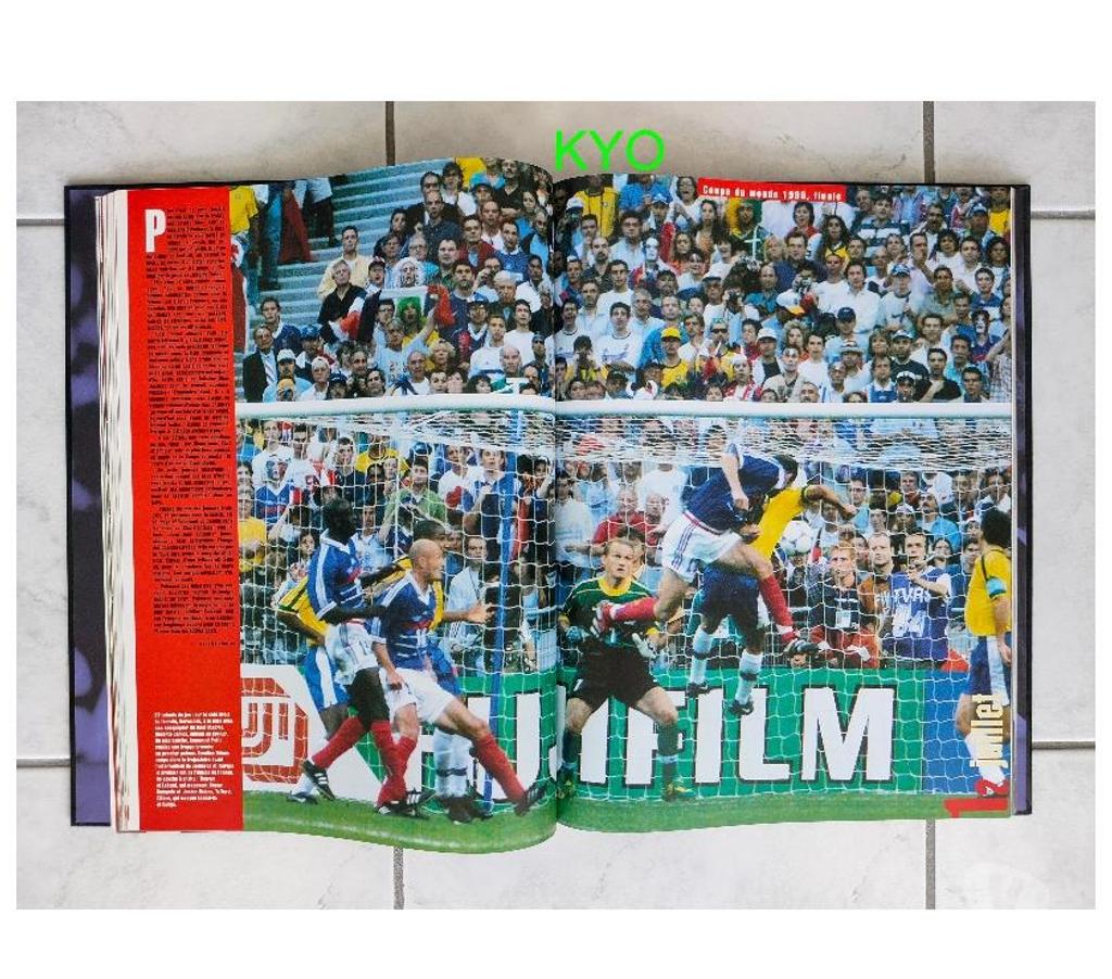 Livres occasion Jura Foncine le Haut - 39460 - Photos Vivastreet L'EQUIPE - Livre de l'année 1998 - Football équipe France