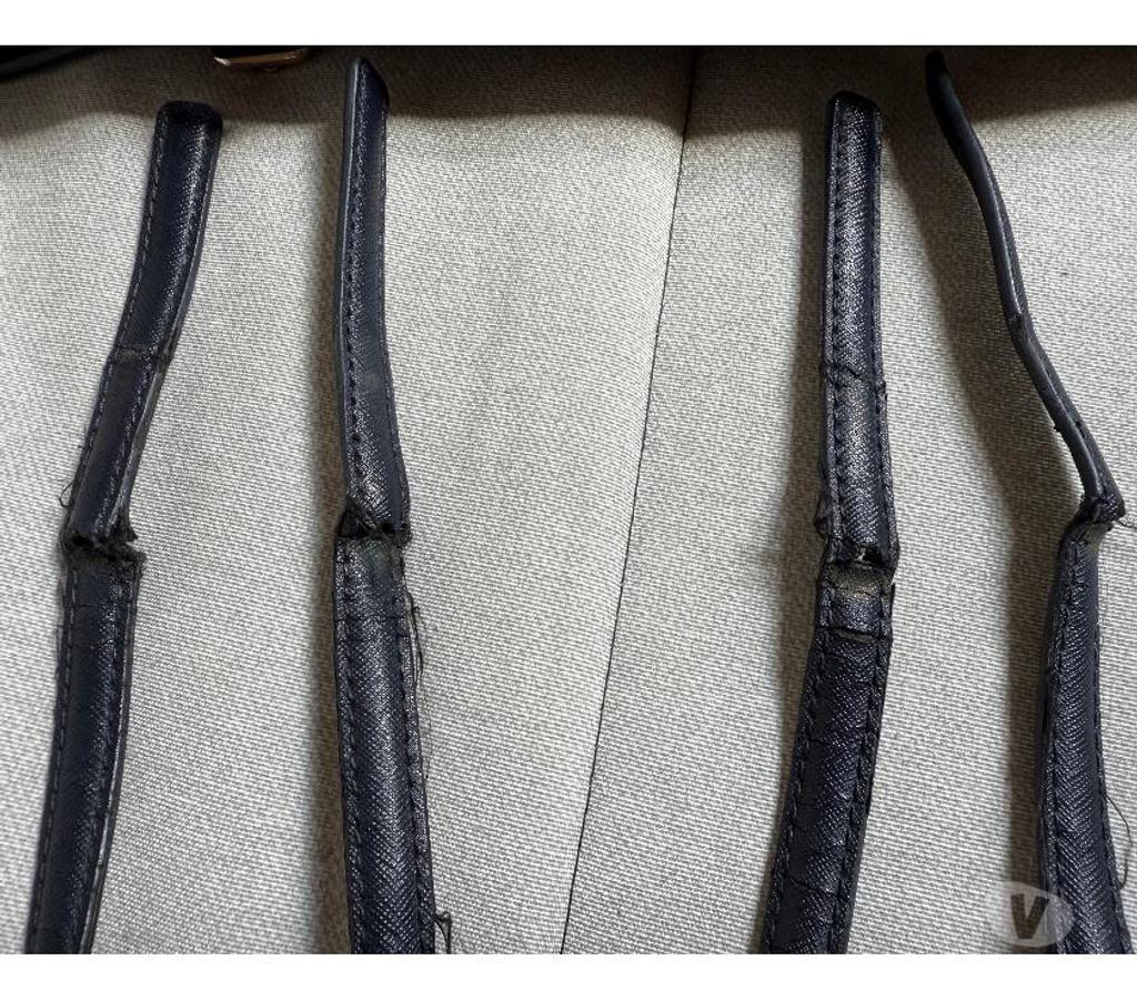 Accessoires - Bagagerie Nord Wasquehal - 59290 - Photos Vivastreet Sac à main Tommy Hilfiger (a restaurer)