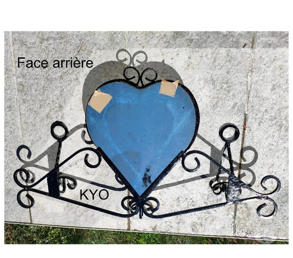 Décoration - art Jura Foncine le Haut - 39460 - Photos Vivastreet Miroir coeur unique portemanteau mural métal noir or