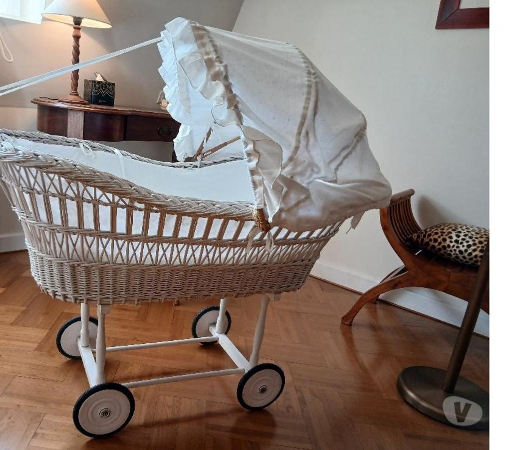 Equipements bébés Doubs Montferrand le Chateau - 25320 - Photos Vivastreet Berceau landeau