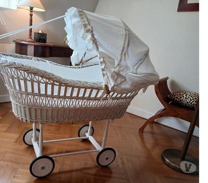 Equipements bébés Montferrand le Chateau Doubs - Photos Vivastreet Berceau landeau