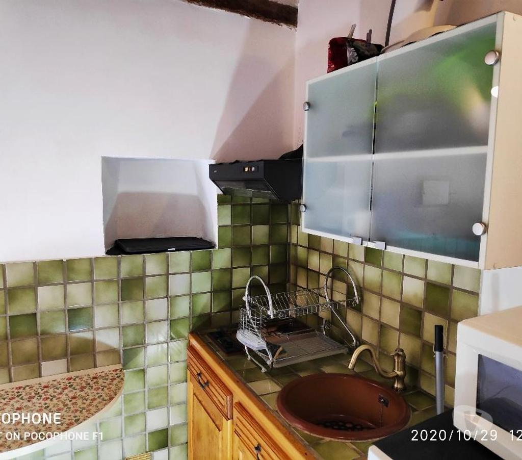 Appartement meublé Bouches-du-Rhône Peynier - 13790 - Photos Vivastreet PEYNIER LOUE STUDIO MEUBLE 20 m² POUR 1 PERSONNE