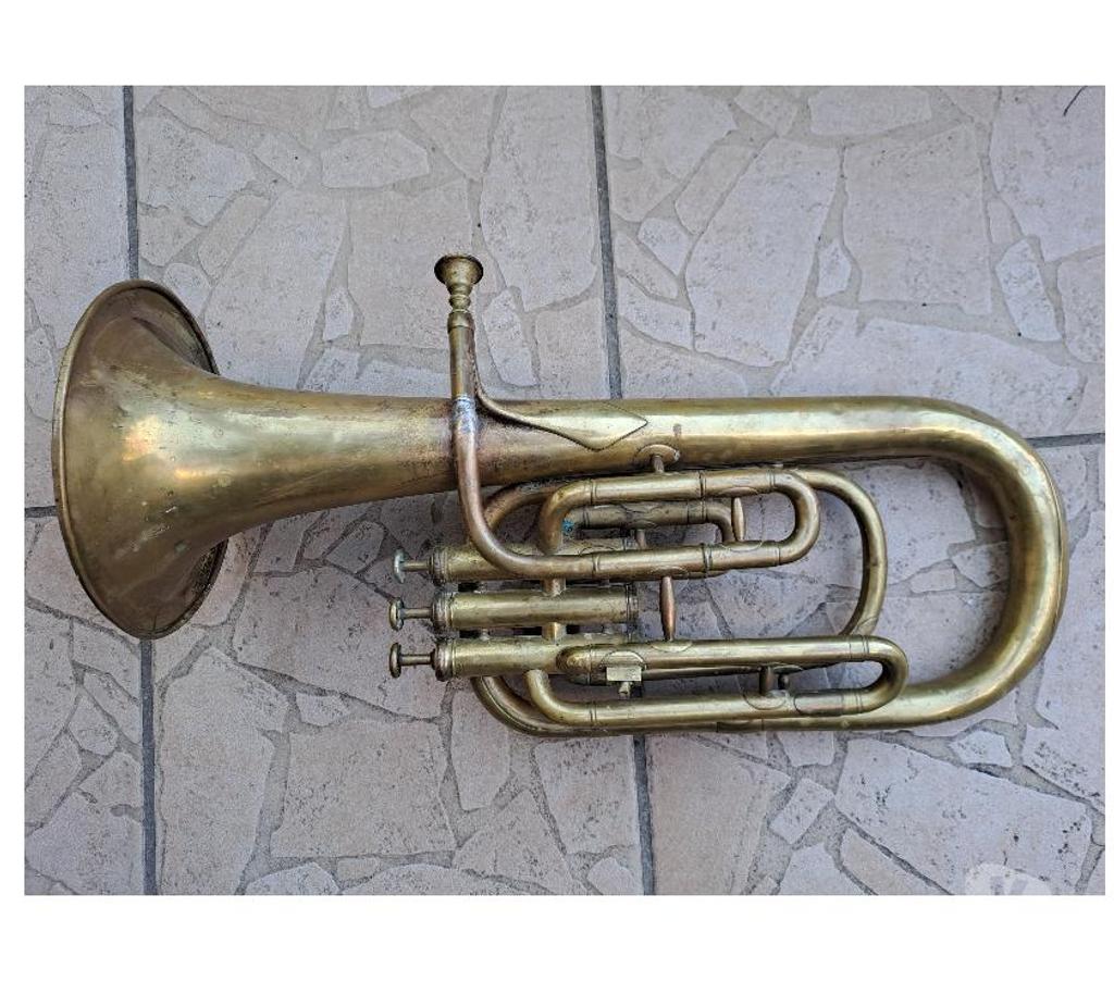 Instruments de musique Seine-et-Marne Montceaux les Provins - 77151 - Photos Vivastreet trombone ancien
