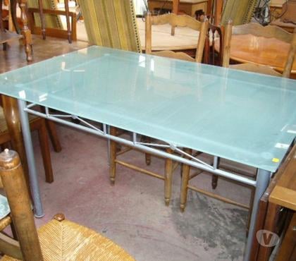 Ameublement & art de la table Sartrouville Yvelines - Photos Vivastreet Table en verre gris, promotion