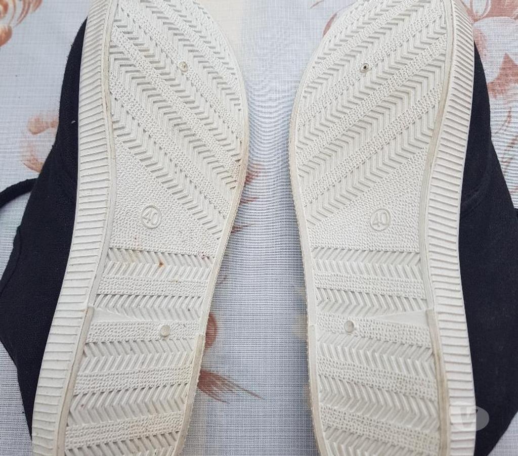 Chaussures Essonne Juvisy sur Orge - 91260 - Photos Vivastreet baskets noires femme