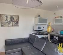 Appartement Meublé Neuf T2 avec Balcon et Parking