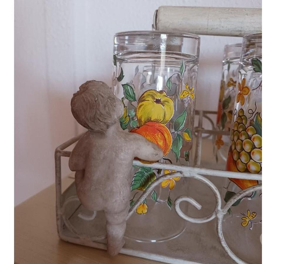 Ameublement & art de la table Gard Nimes - Photos Vivastreet Ensemble de verres avec panier