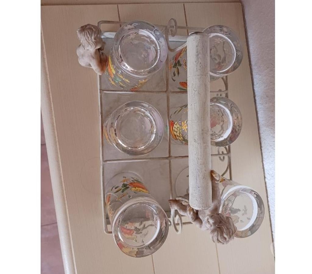 Ameublement & art de la table Gard Nimes - Photos Vivastreet Ensemble de verres avec panier