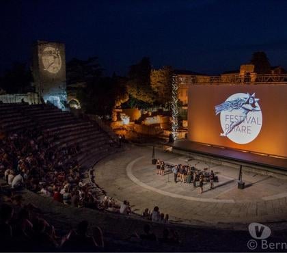 Concerts - Théâtre - Spectacles Arles Bouches-du-Rhône - Photos Vivastreet Phare Festival - Courts métrages
