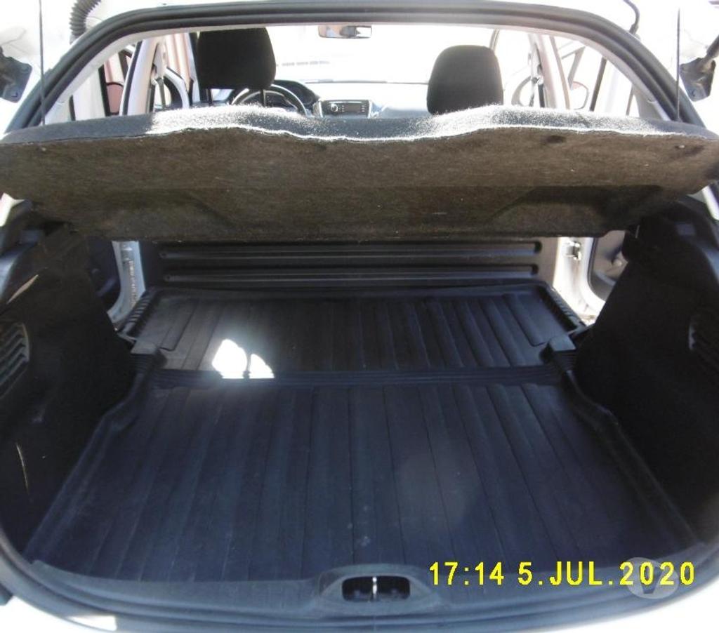 Voiture d'occasion Vienne Poitiers - 86000 - Photos Vivastreet 208 Diesel HDI 1,6 l. 2016, 3000e