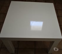 Table basse carrée blanche laquée