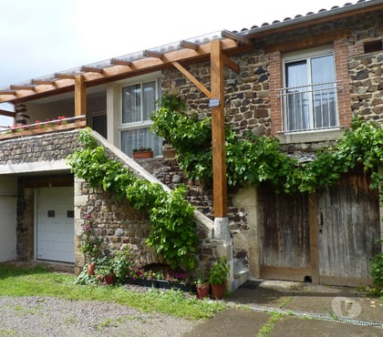 Locations de vacances St Julien de Coppel Puy-de-Dôme - Photos Vivastreet Gîte Auvergne 5 pers Dispo du 30 07 au 6 aôut: soldée