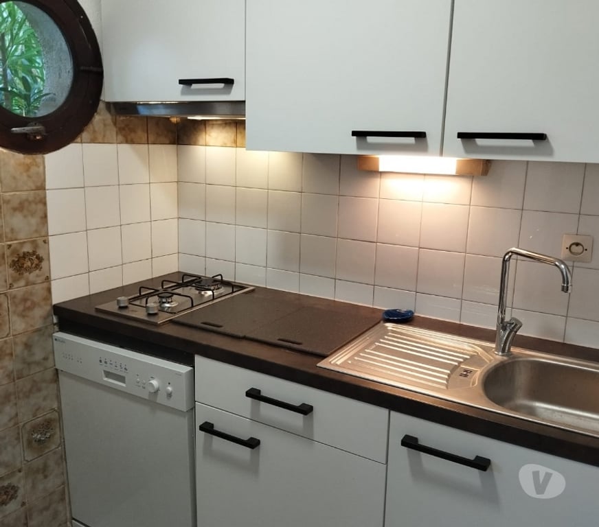 Appartement meublé Pyrénées-Orientales Canet en Roussillon - 66140 - Photos Vivastreet STOP-Canet en Roussillon-SAISONNIER-ETUDIANT-F2-45m2-parking