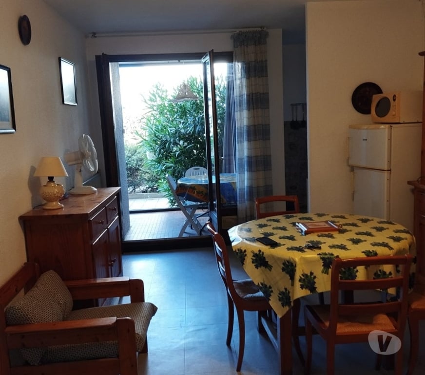 Appartement meublé Pyrénées-Orientales Canet en Roussillon - 66140 - Photos Vivastreet STOP-Canet en Roussillon-SAISONNIER-ETUDIANT-F2-45m2-parking