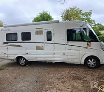 CAMPING CAR INTEGRAL ESTEREL EXCLUSIVE 43